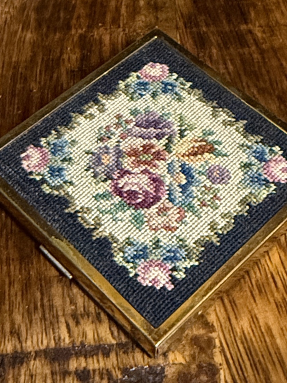 Vintage 50s 60s Needlepoint Compact Mirror in Black and Cream